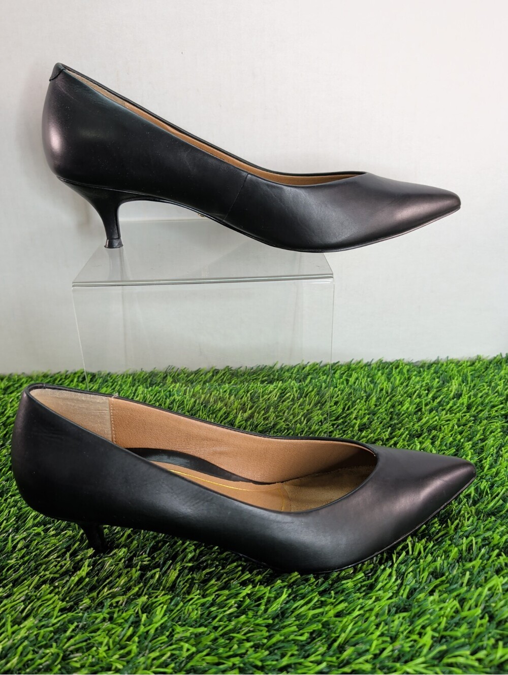 Vionic Josie Pumps Womens 8.5 Black Leather Kitten Heels Pointed Toe Comfort